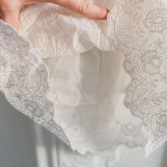 Hurave Lace eyelet dress, tie front, sleeveless, ruffle sleeves, lined v-neck 2T - Picture 10 of 11